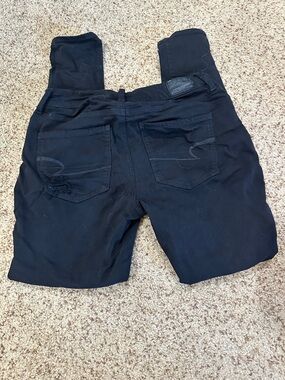 American Eagle Distressed Jeggings with Back Pockets